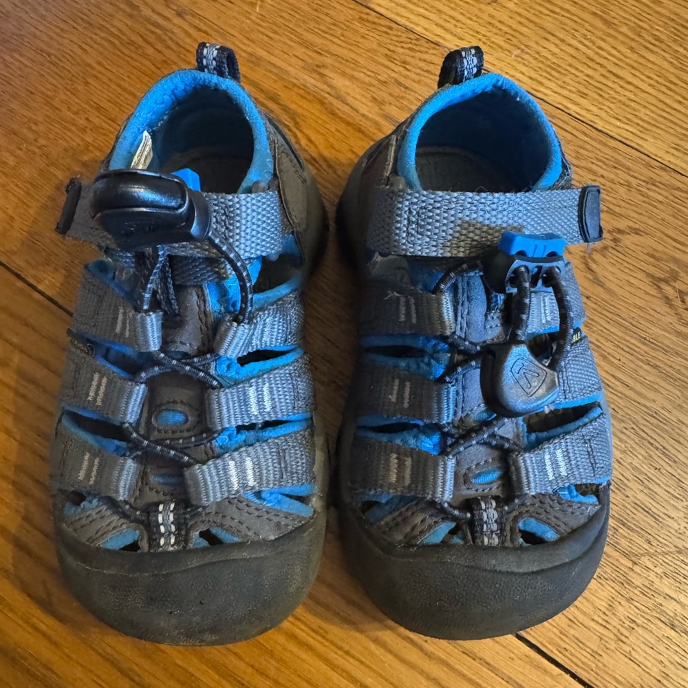 Keen’s Gray and Blue Outdoor Sandals, Size 8C